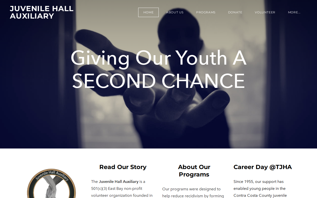 Hall Closet website preview