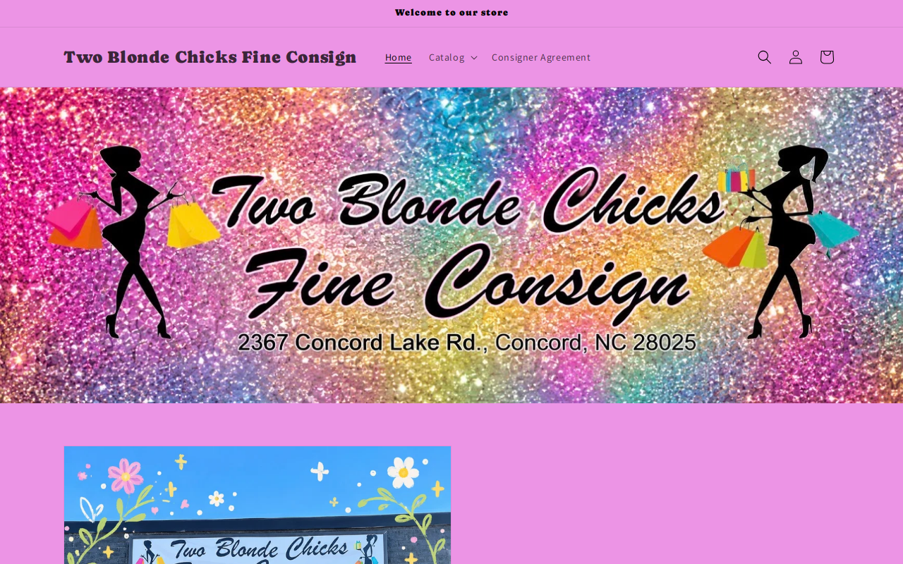 Two Blonde Chicks Fine Consign website preview